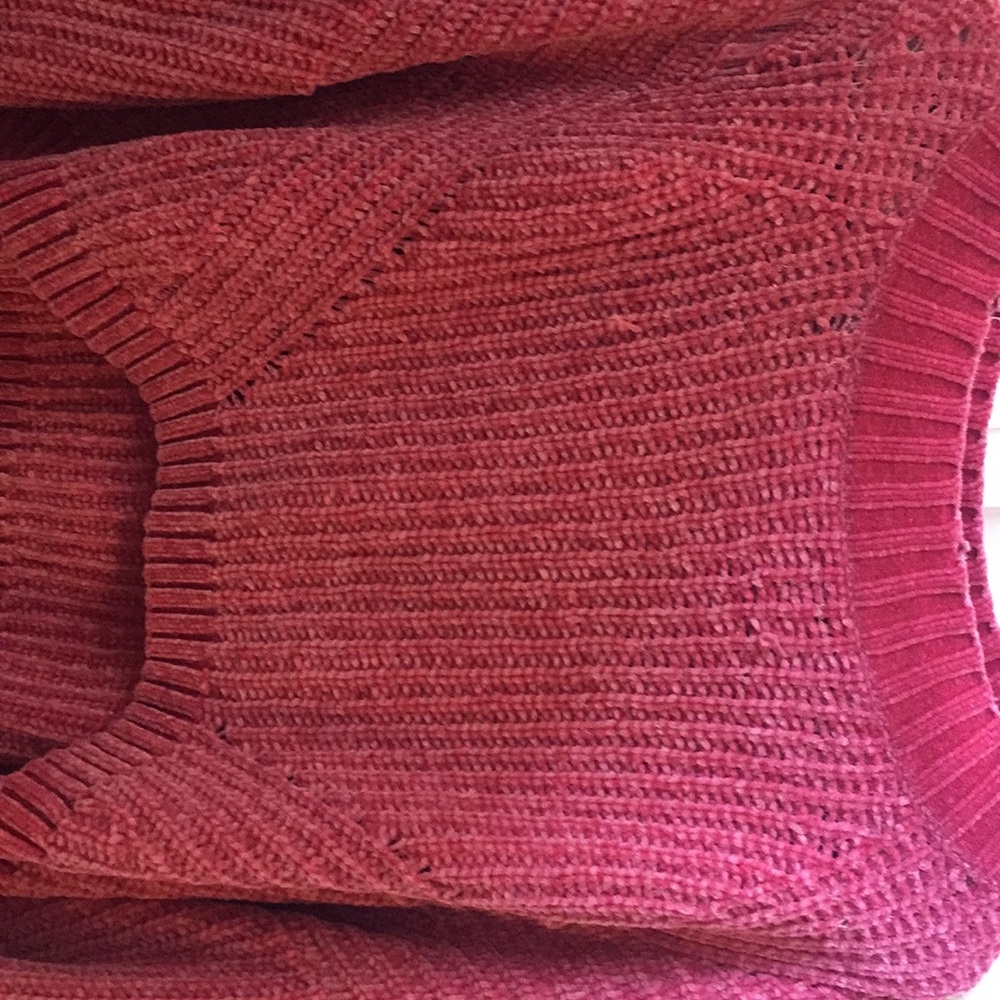 Pink cropped oversized sweater